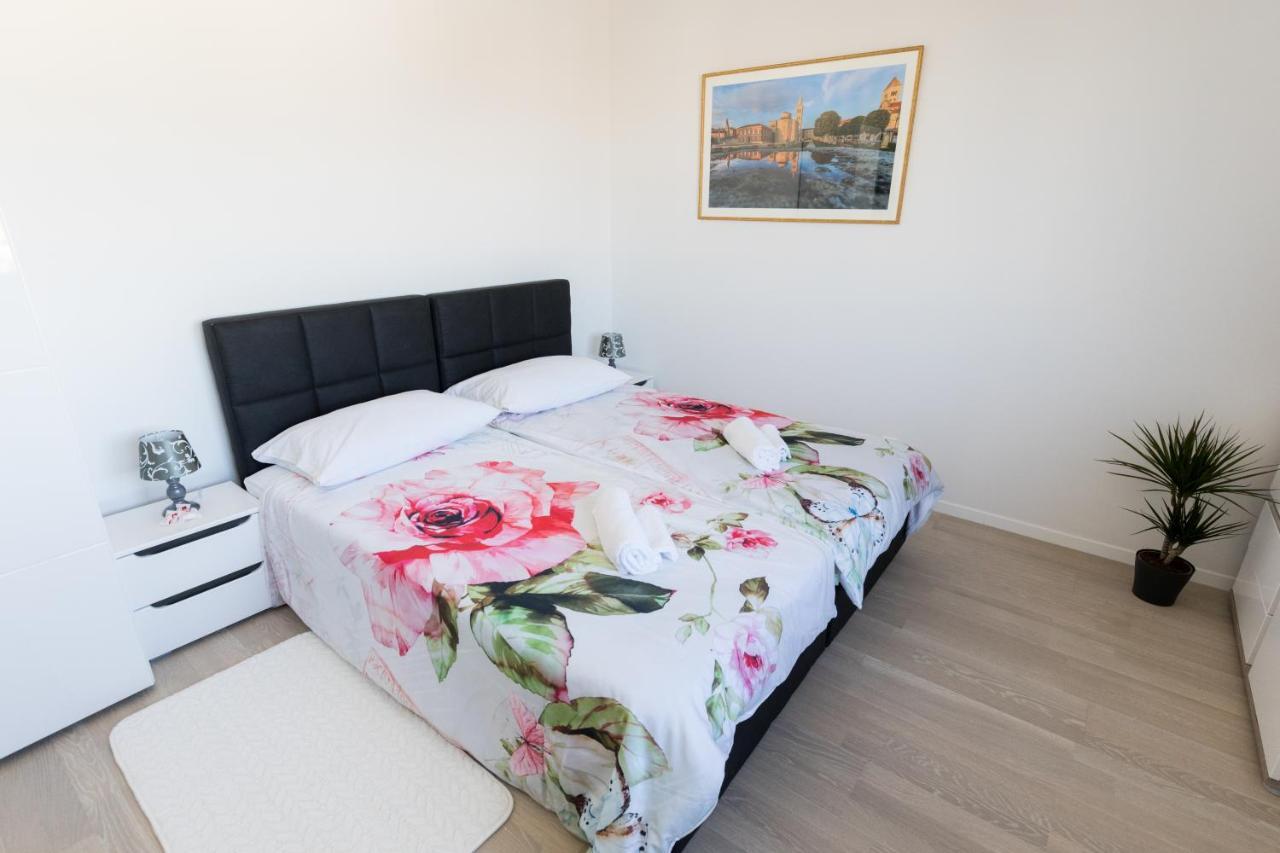 Studio Apartman Moonlight 자다르 외부 사진