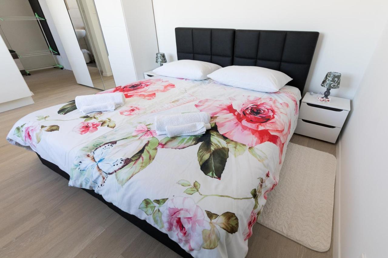 Studio Apartman Moonlight 자다르 외부 사진
